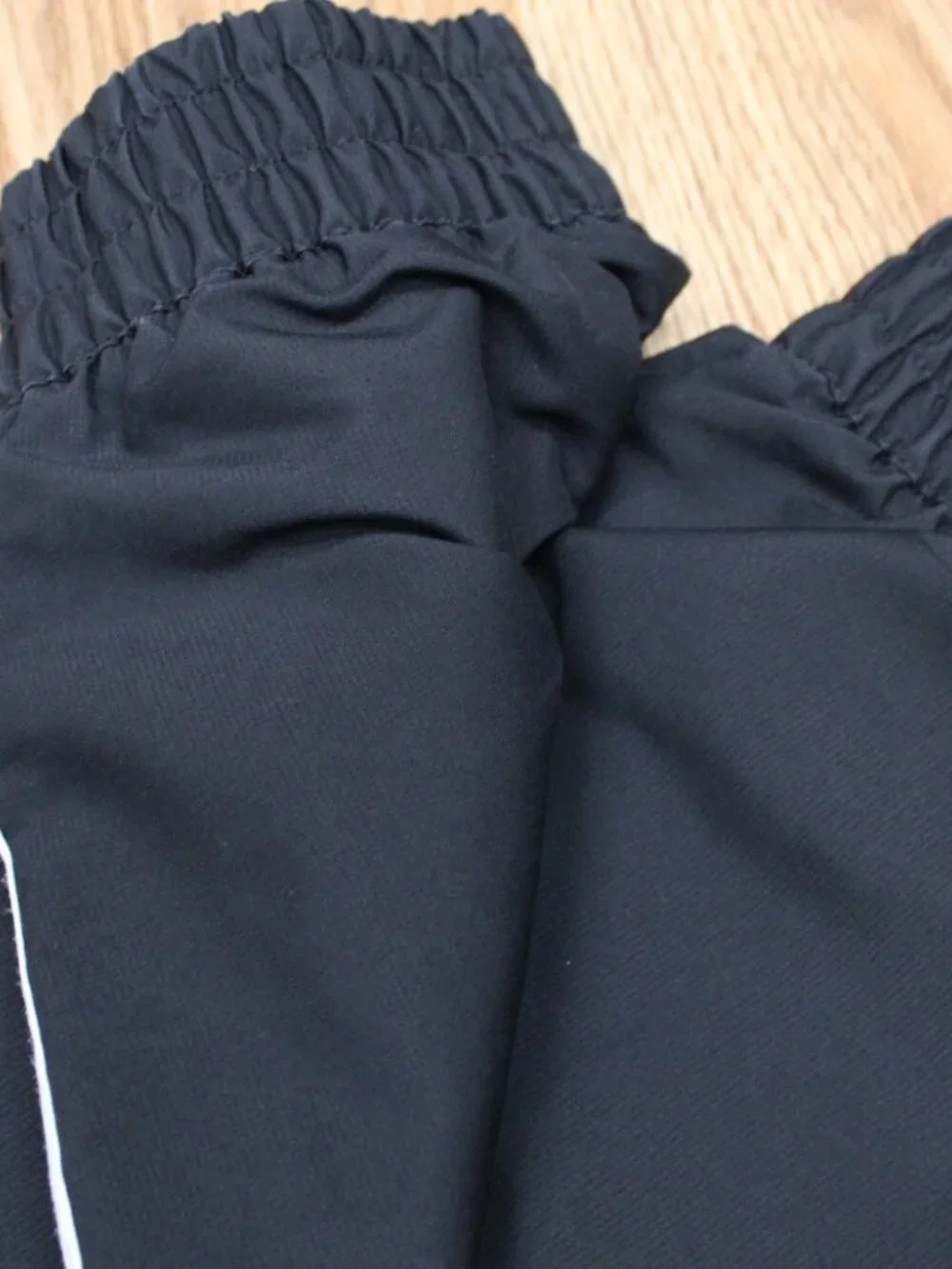 ADIDAS WINDBREAKER JOGGERS POLYESTER ATHLETIC UNLINED PANTS BLACK Sz X-LARGE, XL